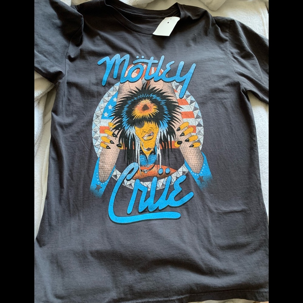 Motley Crüe New woman’s t-shirt size M